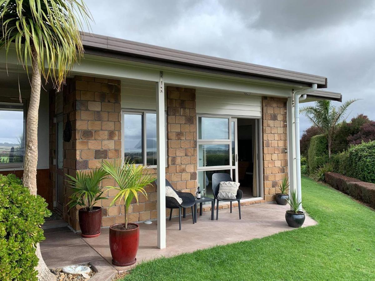 Views To Unwind - Self Contained Unit W/King Bed Hotel Ruakaka Exterior photo